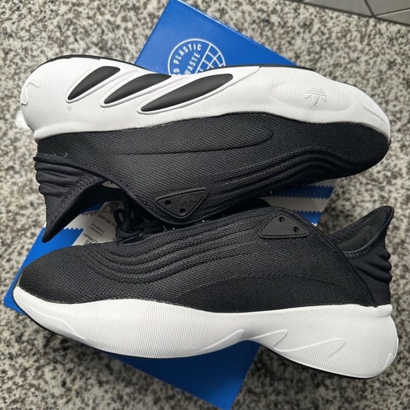 Adidas Originals ADIFOM SLTN Lifestyle Shoes Men Sz 9.5 HP6477 Boost Black/White main image 11